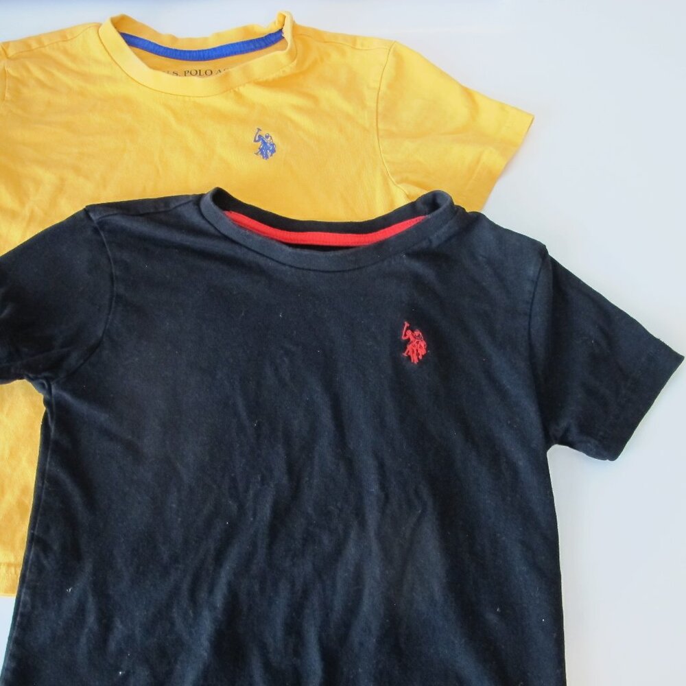 Bundle of 2 Boys Polo Shirts Size Small (6-7) EUC